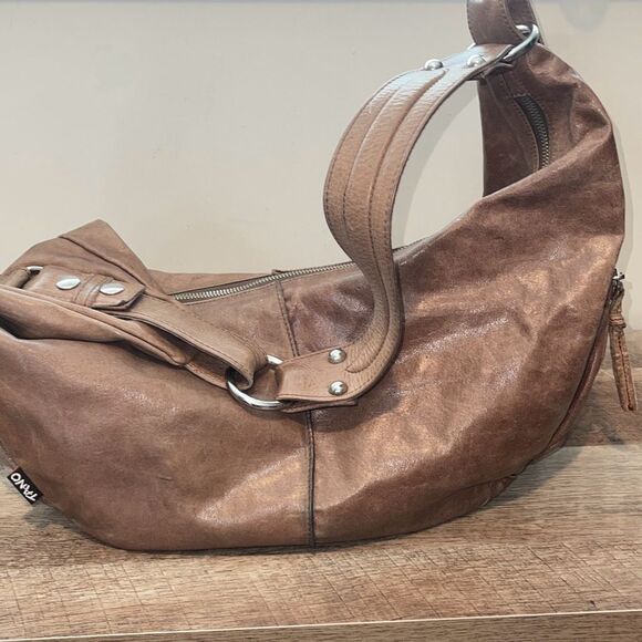 Tano Womens Distressed Studded One Strap Leather Hobo Handbag Brown OS - Picture 5 of 8